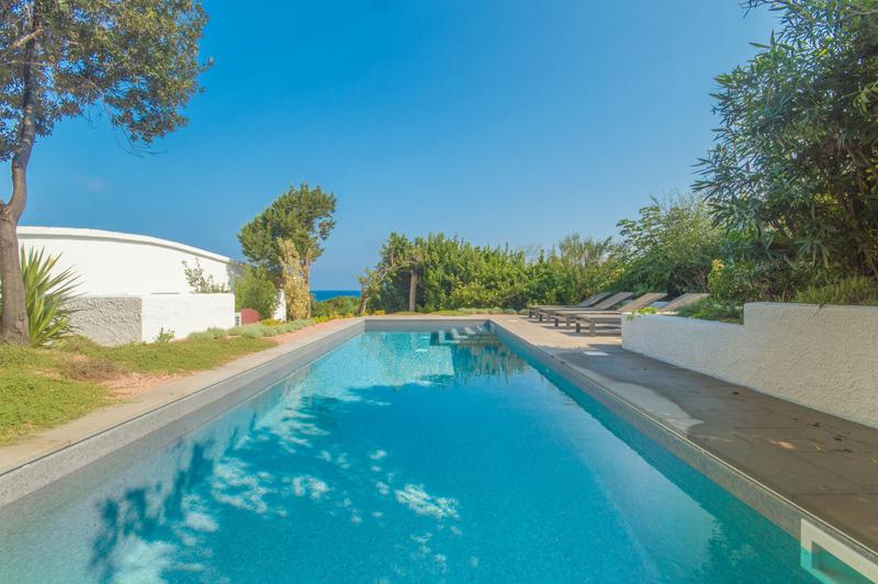Villa Grey Lux